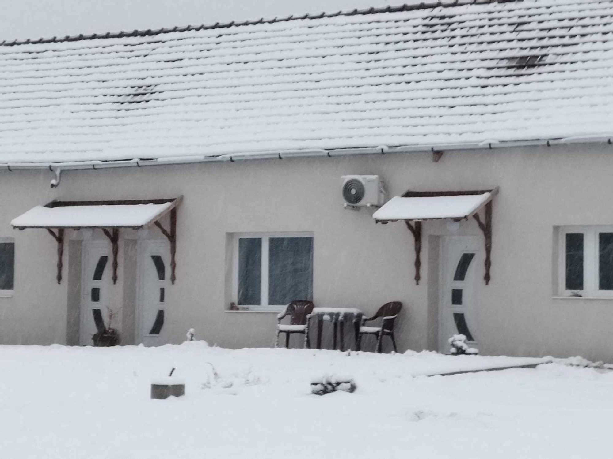 Aba-Boebe Vendeghaz Lägenhet Zalaszentivan Exteriör bild